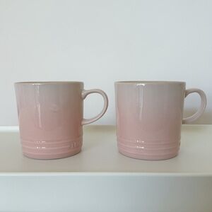 Set of 2 Le Creuset London mugs in Shell Pink (baby pink ombre)